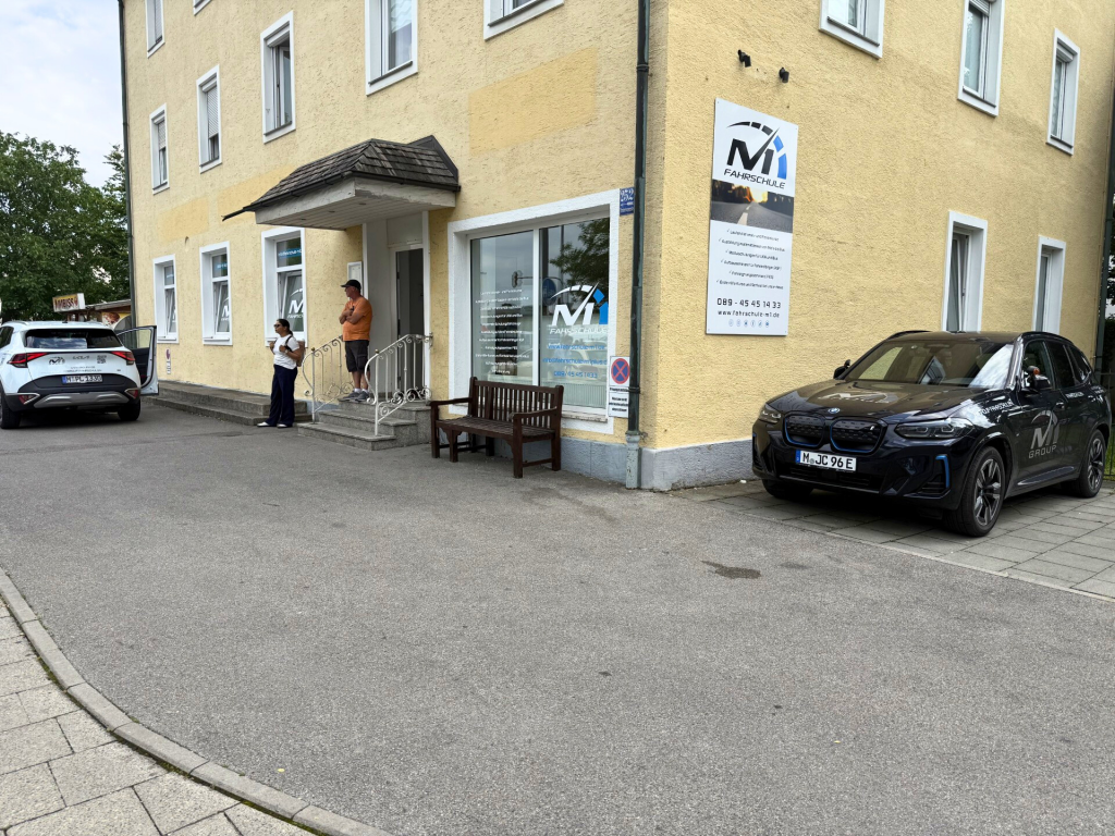 Fahrschule M1 Plus